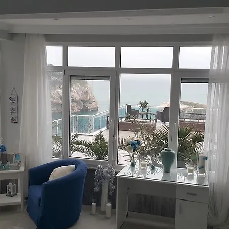 Yasemin Hotel
